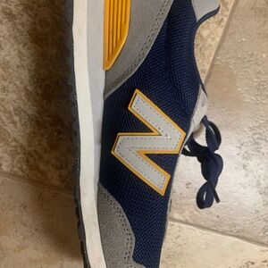 New Balance 515 shoes men’s size 9.5